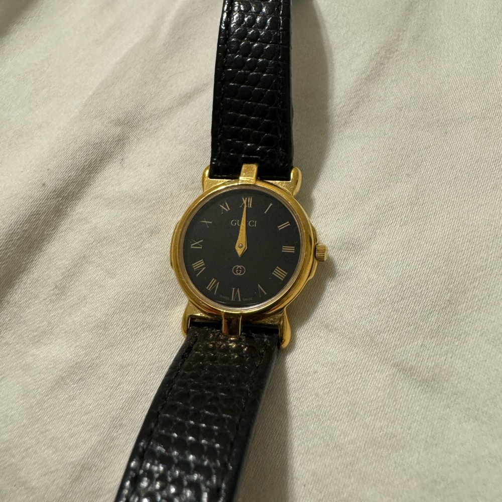 Gucci 3400L watch